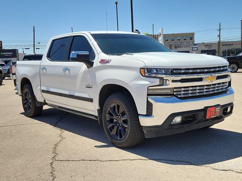 Used 2020 Chevrolet Silverado 1500 LT w/ Texas Edition AWD/4WD image 6