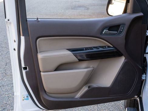 Used 2018 GMC Canyon SLT w/ Driver Alert Package image 12