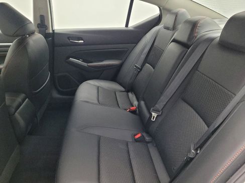 Used 2023 Nissan Altima 2.5 SR FWD image 18