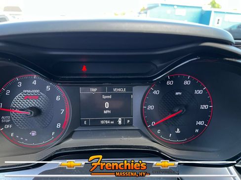 Used 2024 Chevrolet Trax RS FWD image 12