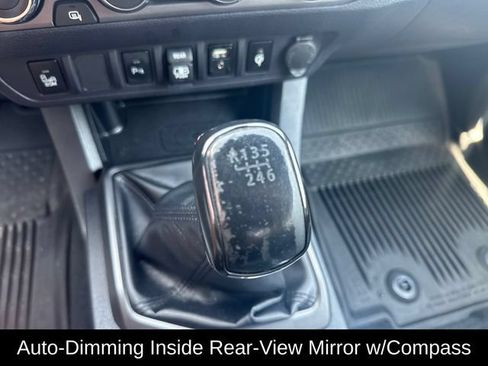 Used 2019 Toyota Tacoma TRD Off-Road w/ TRD Premium Off Road Package AWD/4WD image 26