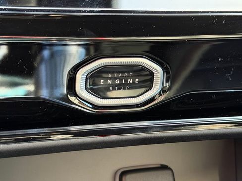 New 2026 Jeep Grand Cherokee Limited image 19