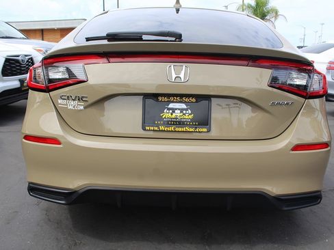 Used 2025 Honda Civic Sport image 13