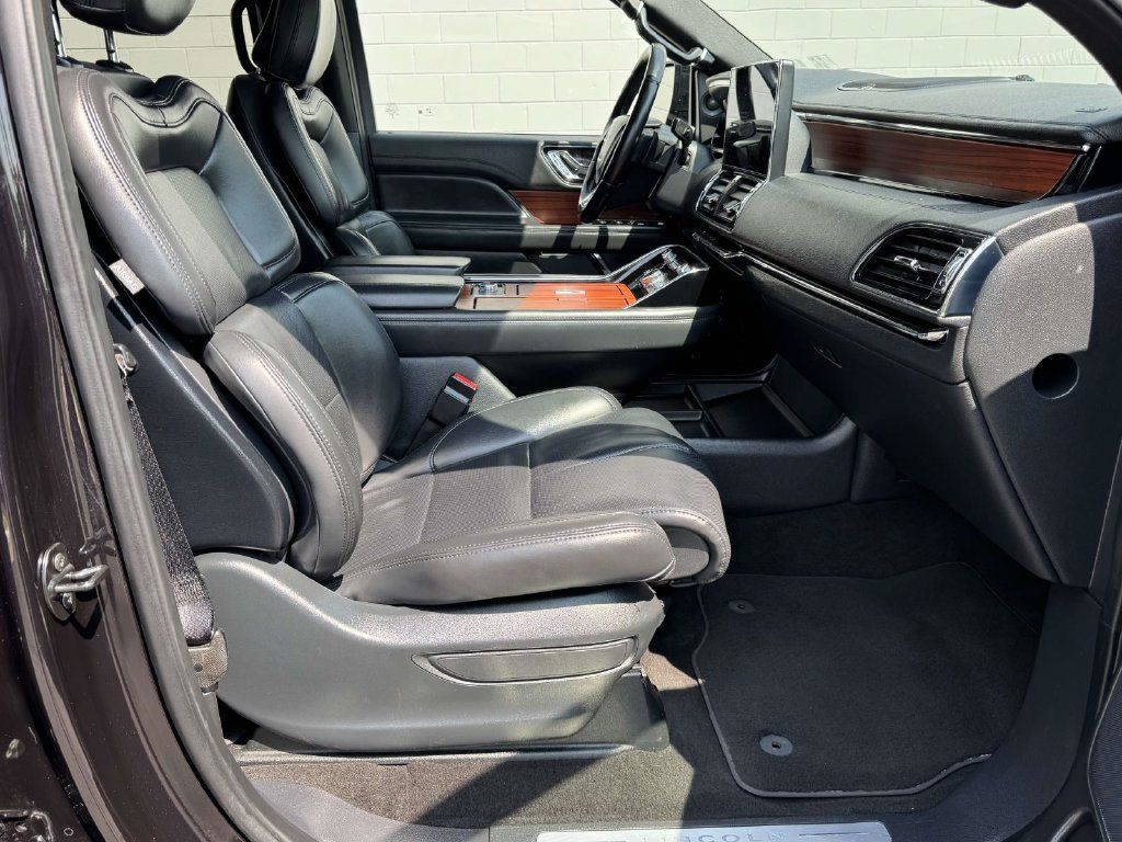 Used 2024 Lincoln Navigator L 4WD image 14