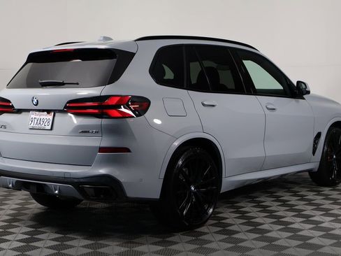 Used 2025 BMW X5 xDrive40i w/ M Sport Package image 4