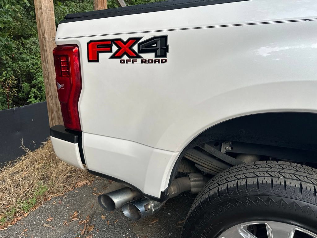 Used 2017 Ford F350 Platinum w/ Platinum Ultimate Package AWD/4WD image 7