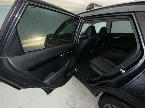 Used 2023 Kia Seltos S image 21