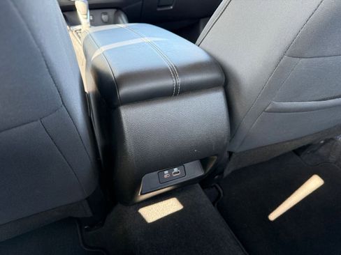 Used 2025 Nissan Altima 2.5 SV image 23