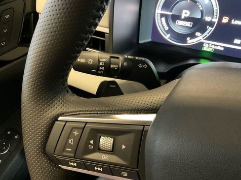 New 2025 Mitsubishi Outlander SEL image 32