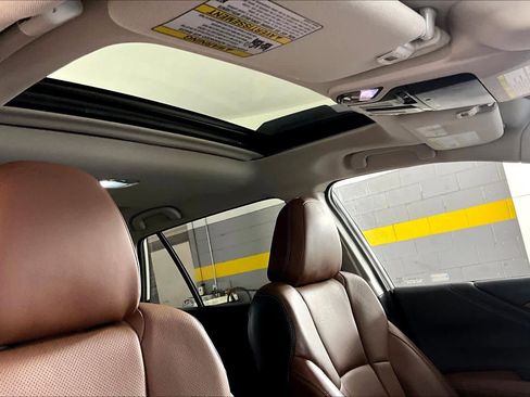 Used 2020 Subaru Outback Touring w/ Popular Package #2 image 13