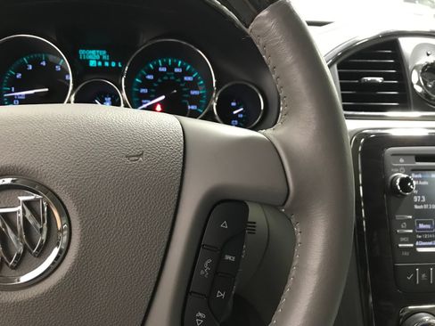 Used 2017 Buick Enclave Convenience FWD image 19