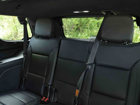 Used 2021 Chevrolet Tahoe LT AWD/4WD image 19