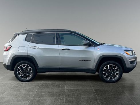 Used 2020 Jeep Compass Trailhawk image 8