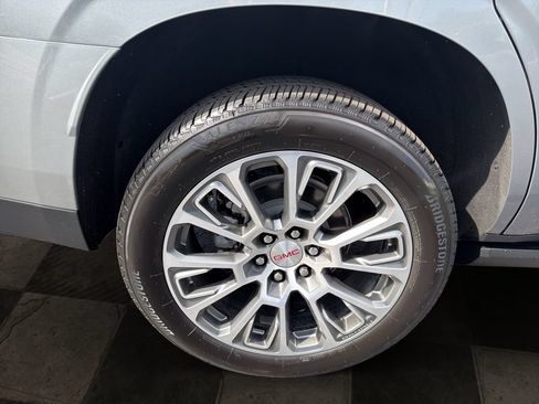 Used 2026 GMC Yukon Denali w/ Sun & Power Step Package AWD/4WD image 12