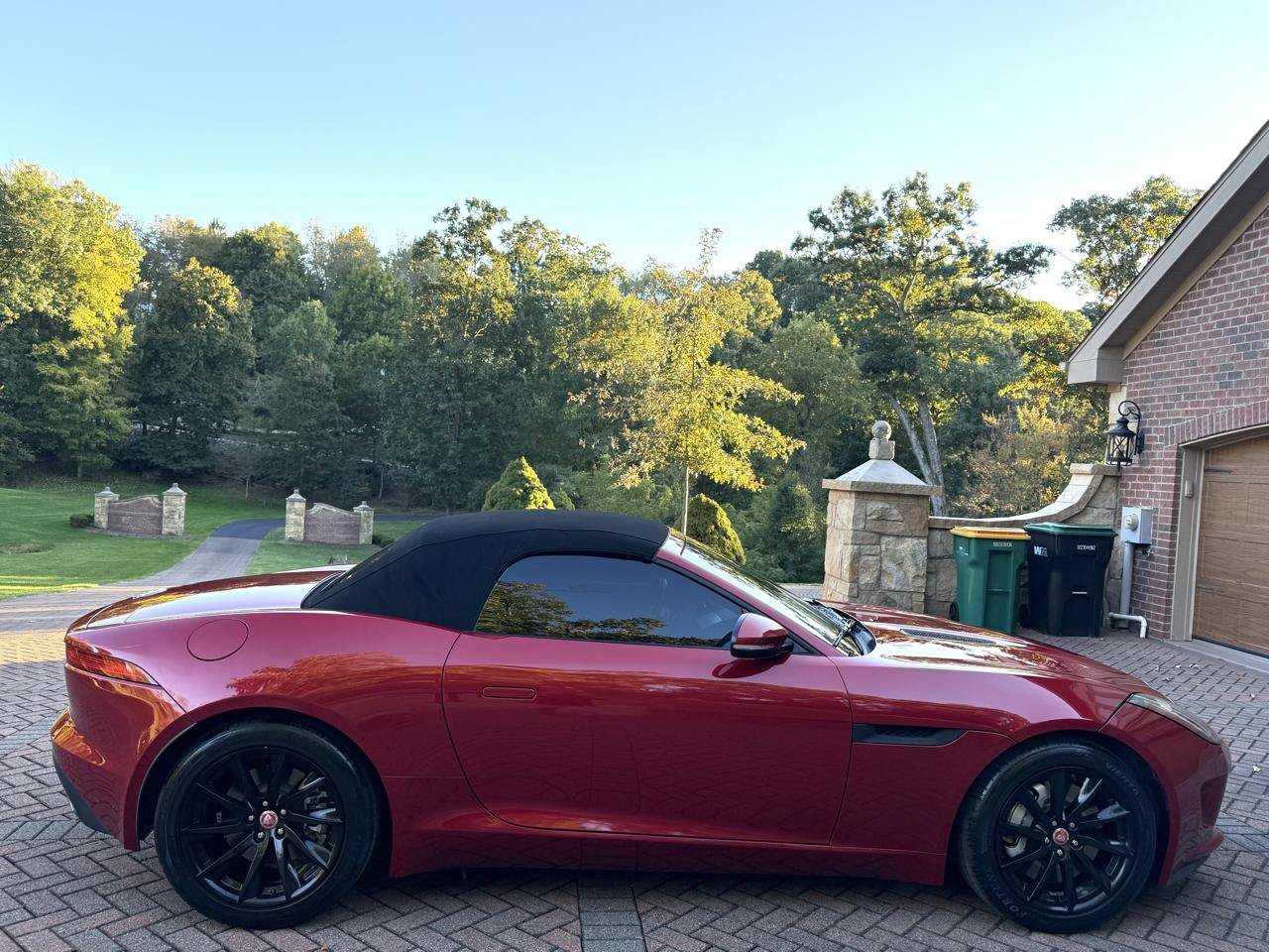 Used 2015 Jaguar F-TYPE Convertible RWD image 3