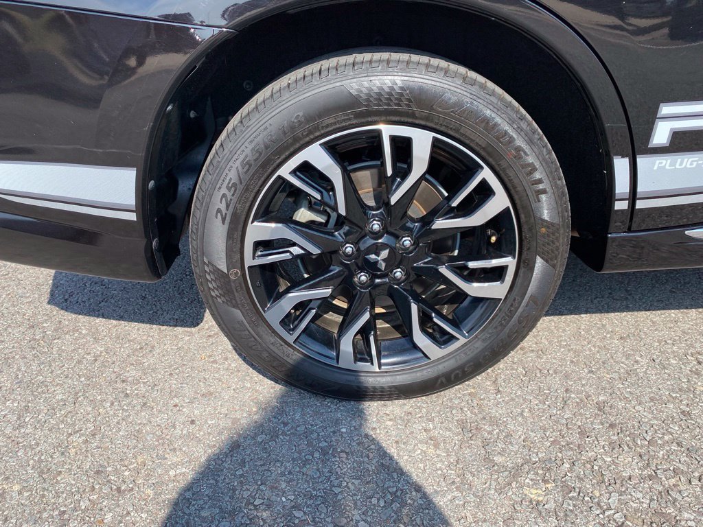 Used 2018 Mitsubishi Outlander GT AWD/4WD image 9