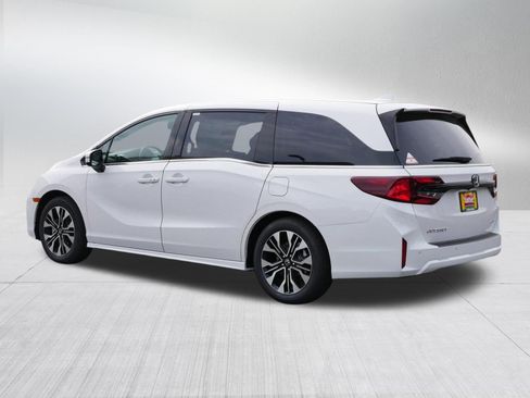 New 2026 Honda Odyssey Elite image 5