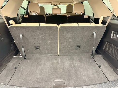 Used 2021 Ford Explorer 2WD image 33