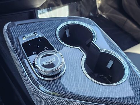 New 2026 Cadillac Optiq Sport 1 AWD/4WD image 32
