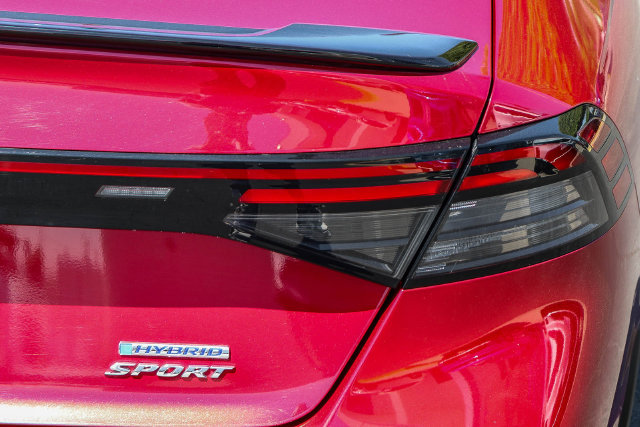 Used 2025 Honda Accord Sport image 9