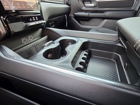 New 2026 RAM 1500 Big Horn AWD/4WD image 22