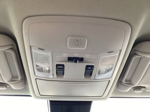 Used 2018 Toyota RAV4 XLE image 20