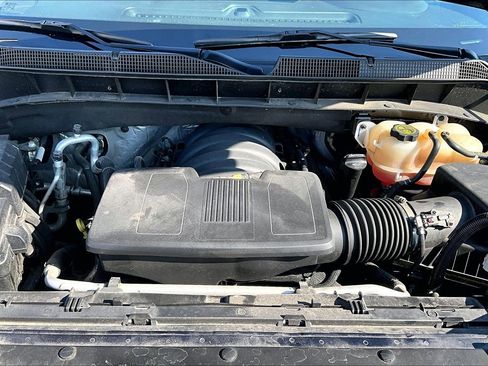 Used 2021 Chevrolet Silverado 1500 LT Trail Boss w/ Convenience Package II image 10