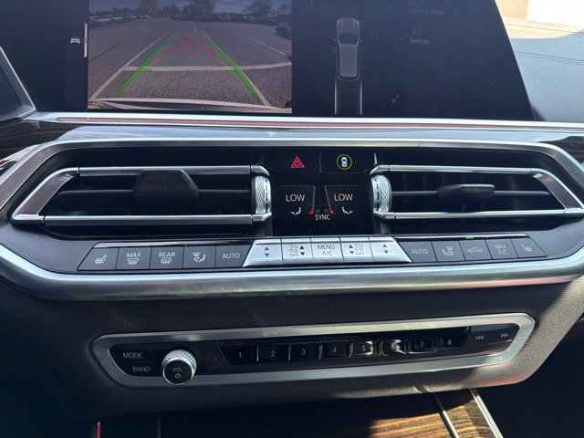 Used 2021 BMW X5 xDrive40i w/ Premium Package AWD/4WD image 13