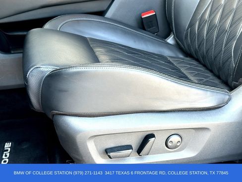 Used 2022 Nissan Rogue Platinum w/ Head-Up Display Package FWD image 12