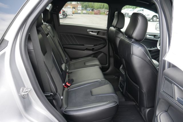 Used 2023 Ford Edge ST AWD/4WD image 25