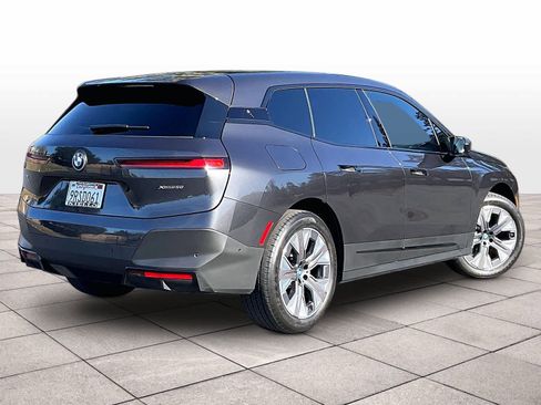 Used 2025 BMW iX xDrive50 w/ Convenience Package image 14