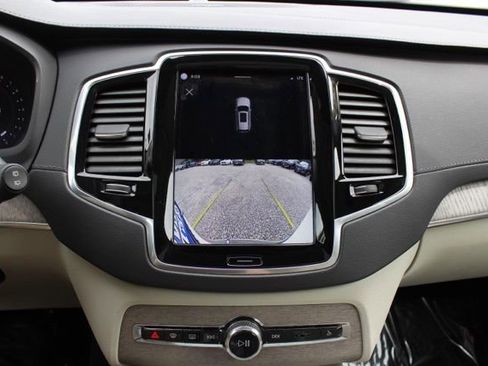 Certified 2023 Volvo XC90 B6 Ultimate w/ Protection Package AWD/4WD image 39