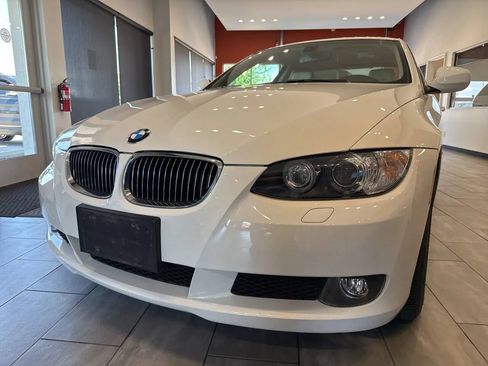 Used 2010 BMW 328i xDrive Coupe AWD/4WD image 3