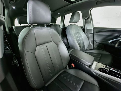 Used 2025 Audi Q5 Premium Plus w/ Premium Plus AWD/4WD image 28