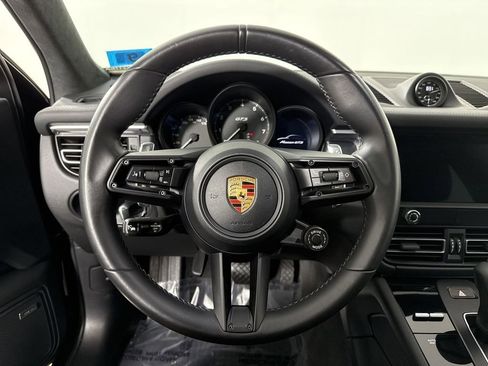 Certified 2022 Porsche Macan GTS image 36