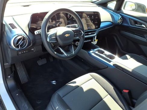New 2026 Chevrolet Equinox EV LT AWD/4WD image 5