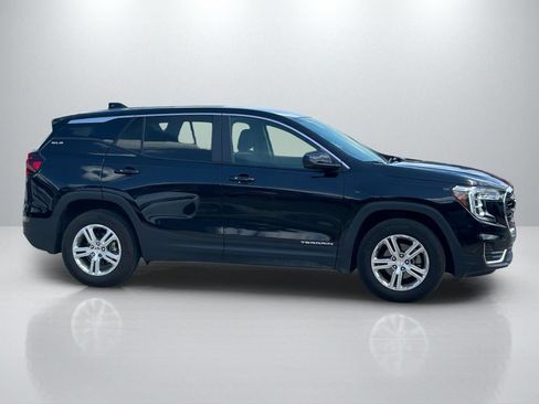 Used 2024 GMC Terrain SLE FWD image 4