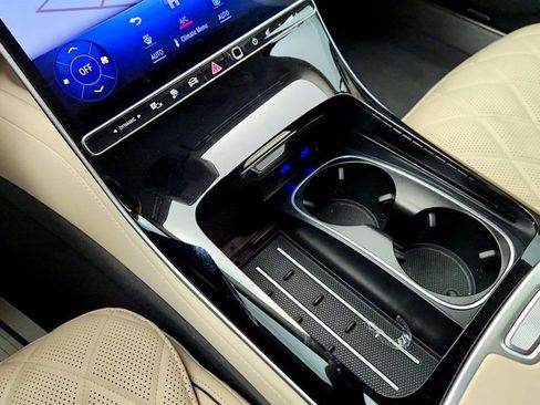 Used 2024 Mercedes-Benz S 580e 4MATIC Sedan w/ AMG Line image 16