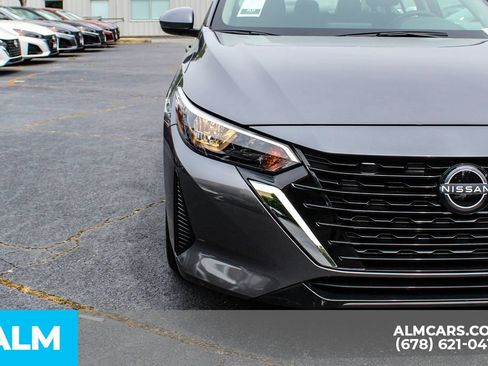 Used 2025 Nissan Sentra S FWD image 12