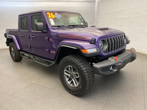 Certified 2026 Jeep Gladiator Mojave AWD/4WD image 5