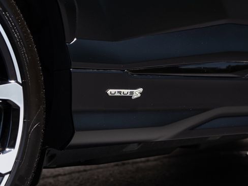 Used 2024 Lamborghini Urus S AWD/4WD image 20