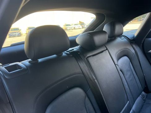 Used 2018 Audi Q3 2.0T Premium w/ Convenience Package image 29