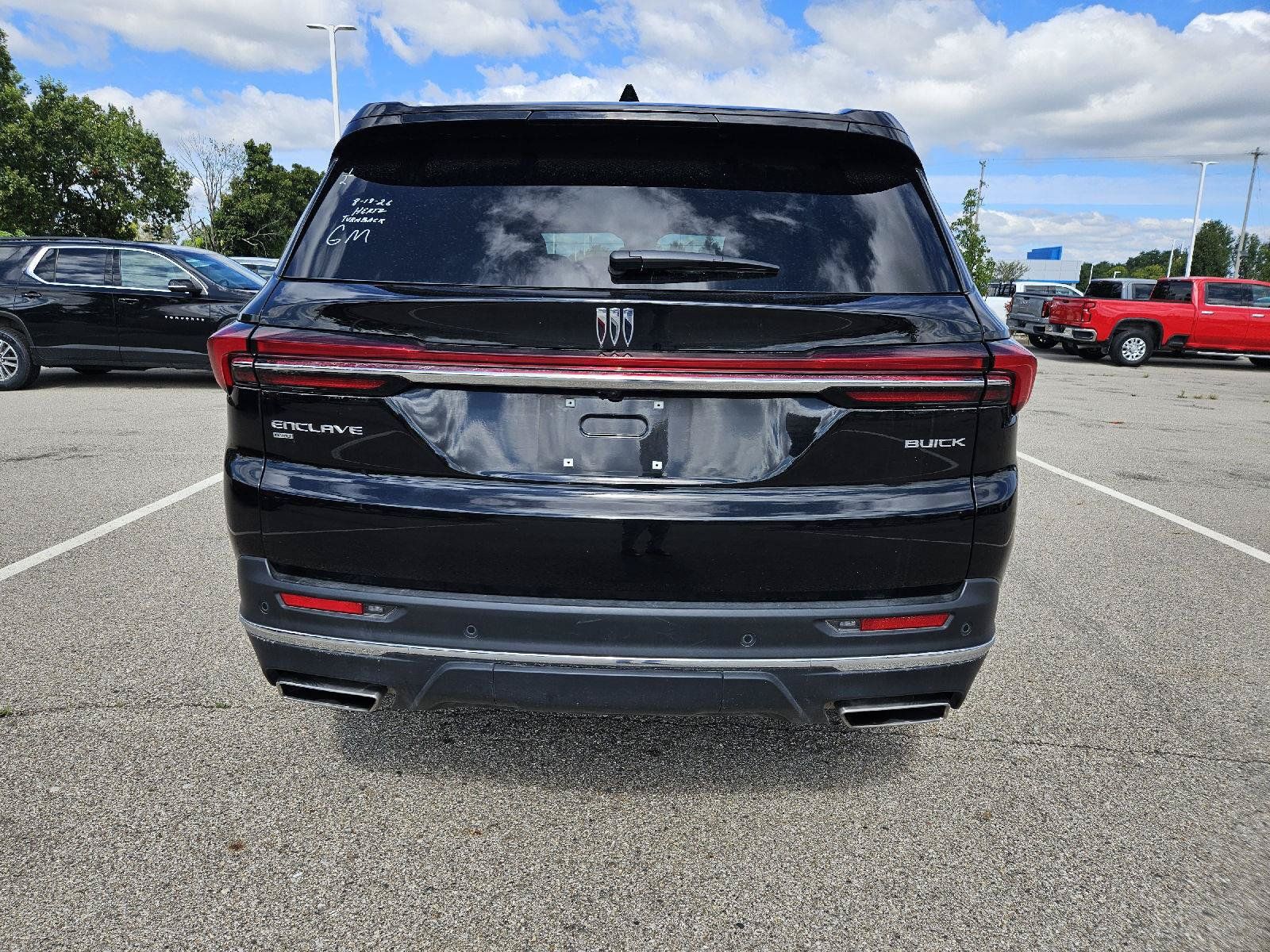 Used 2026 Buick Enclave Preferred AWD/4WD image 6