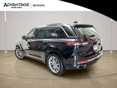 Used 2023 Jeep Grand Cherokee Summit AWD/4WD image 5