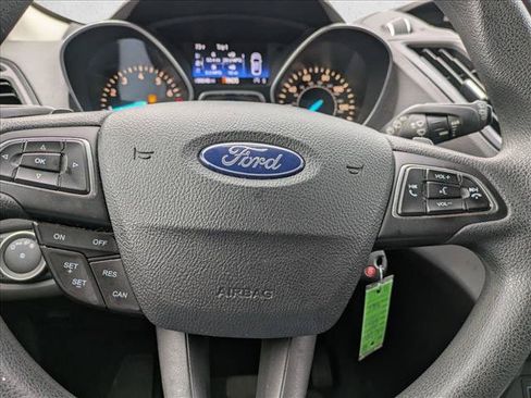 Used 2017 Ford Escape SE FWD image 14
