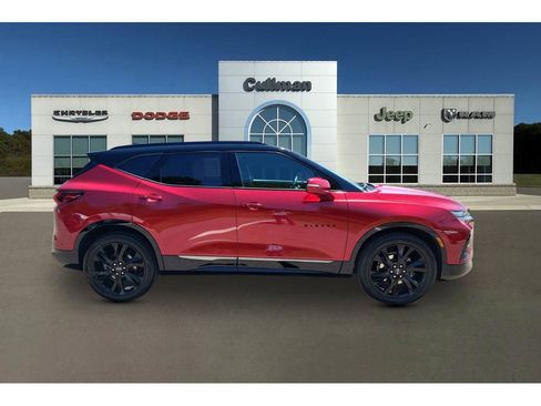 Used 2022 Chevrolet Blazer RS w/ Enhanced Convenience Package FWD image 2