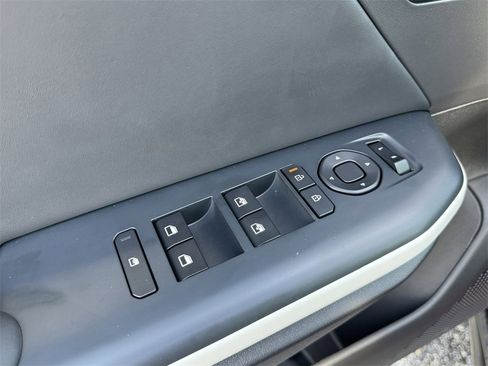 New 2025 Kia K4 GT-Line Turbo image 18
