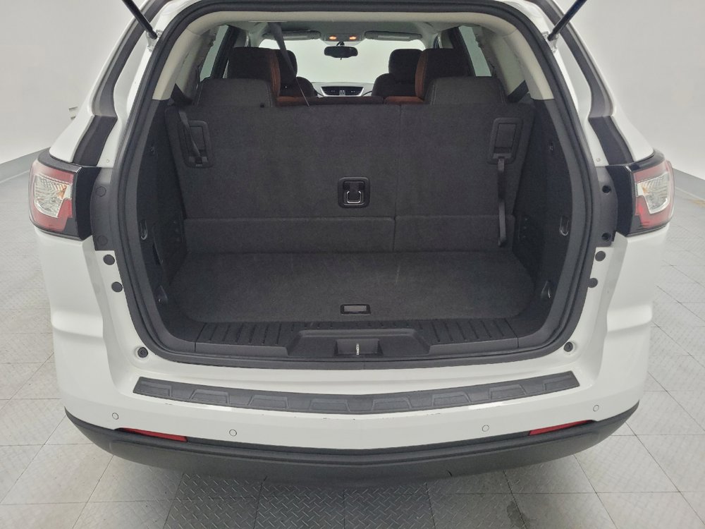 Used 2017 Chevrolet Traverse LT FWD image 29