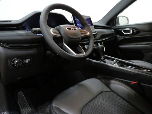 New 2026 Jeep Compass Latitude w/ Sun and Sound Group image 12