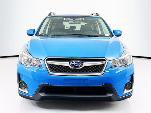 Used 2016 Subaru Crosstrek 2.0i Limited image 2